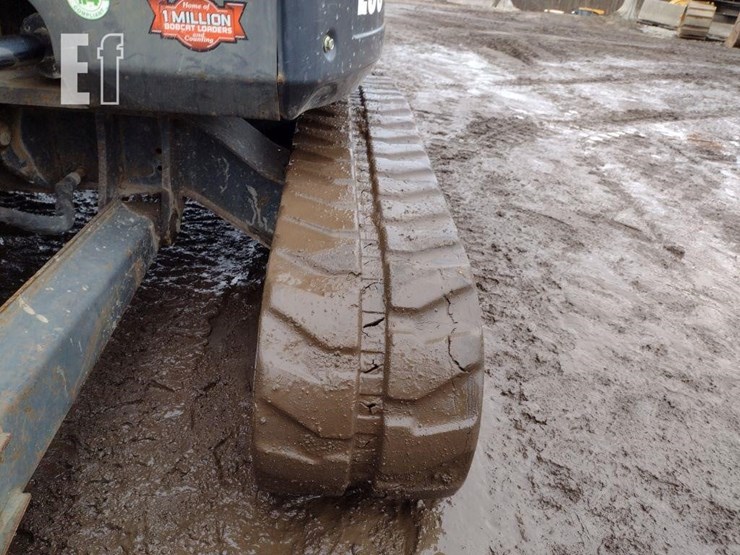 2014-bobcat-e35-image-34