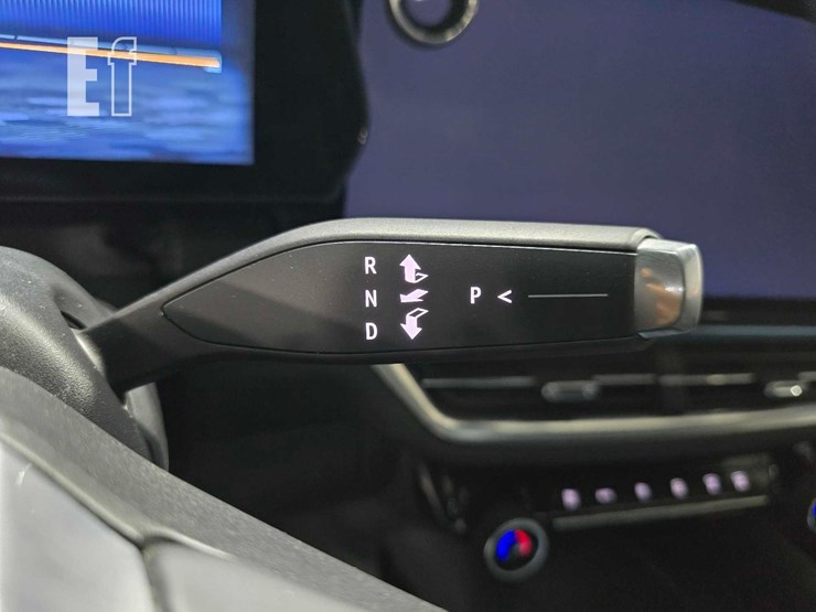 2024-chevrolet-equinox-image-13