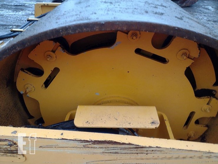 2014-volvo-sd115-image-20