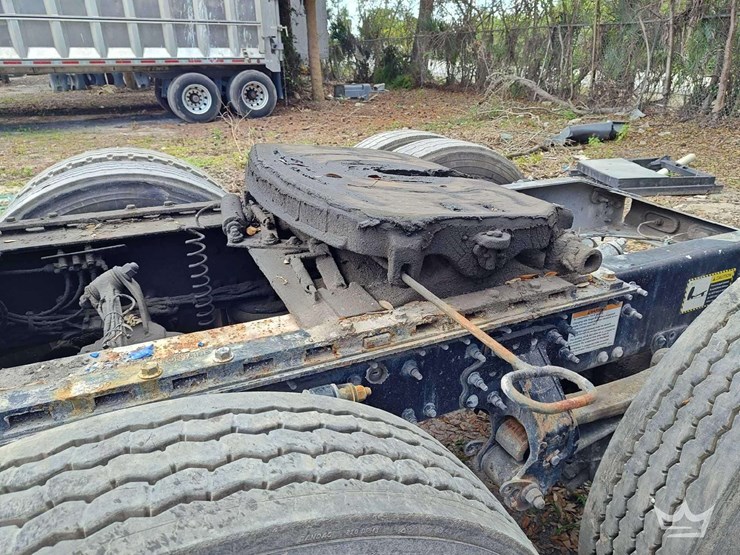 2020-mack-anthem-t/a-wet-kit-day-cab-truck-tractor-image-30