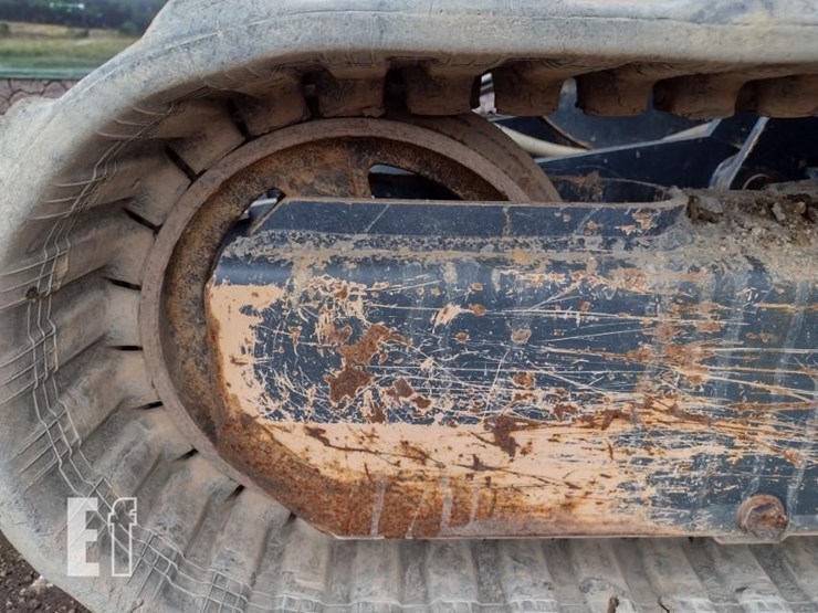 2022-deere-26g-image-39