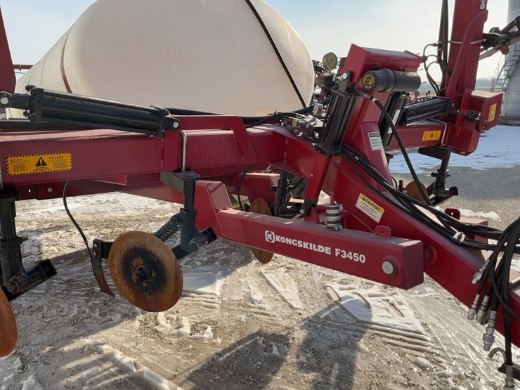 loftness-fs800-fertilizer-spreader-image-83