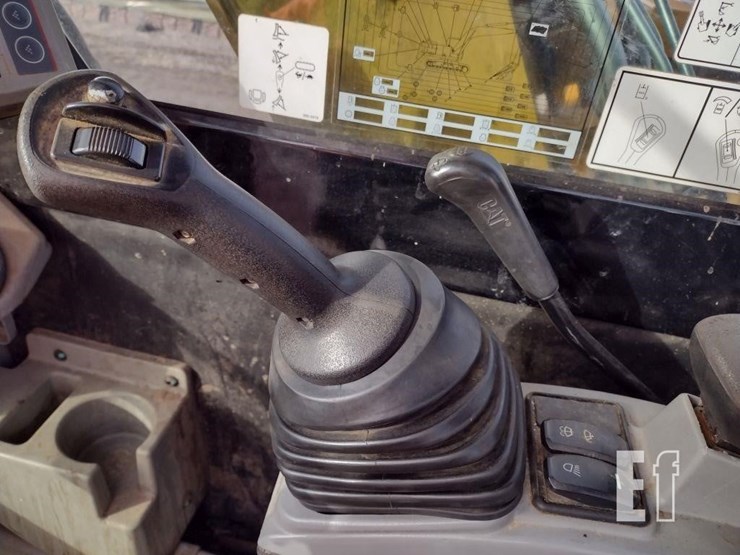 2018-caterpillar-307e2-image-8