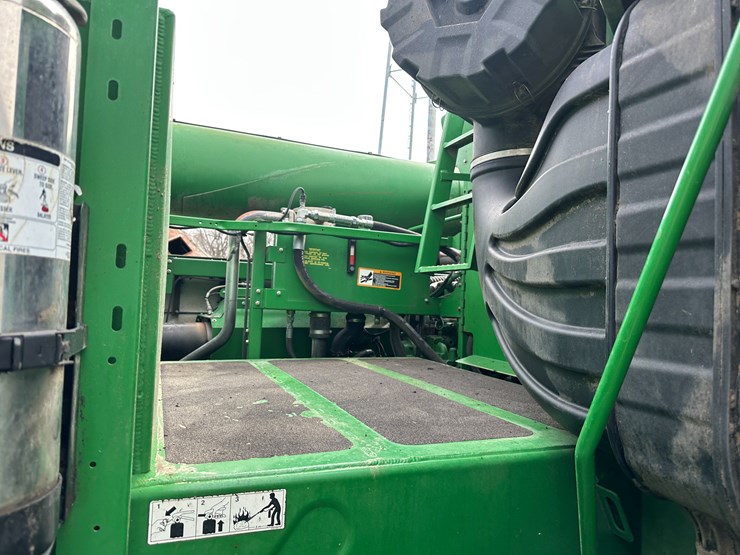 #38409-•-2014-john-deere-s680s-prwd-combine-image-61