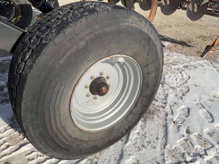 case-ih-870-ecolo-tiger-disc-ripper-image-19