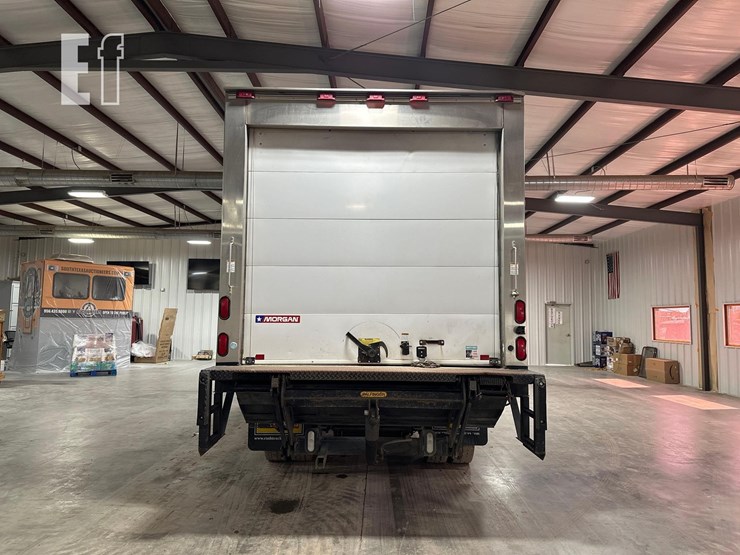 2015-hino-195-image-7