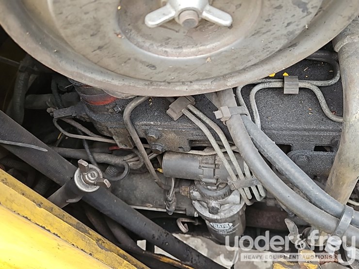 new-holland-lb110-image-22