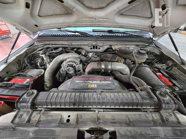 2006-ford-f550-image-19