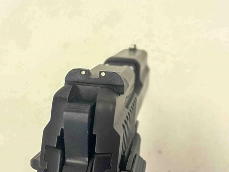 taurus-pistol-image-5