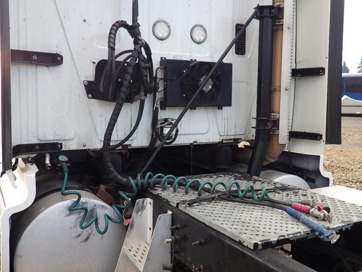 2016-international-prostar-image-15