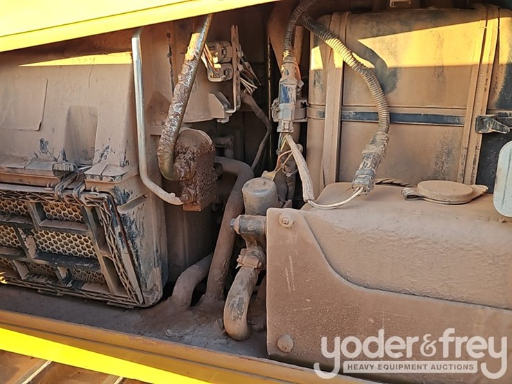 2018-caterpillar-d4k2-lgp-image-25