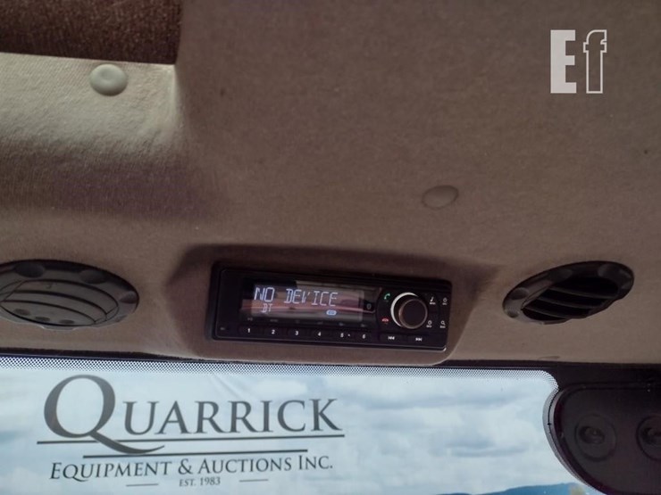 case-ih-farmall-95a-image-11