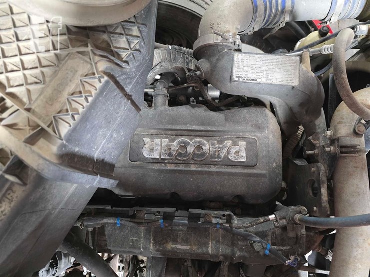 2015-kenworth-t680-image-38