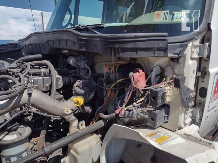 2008-international-durastar-4300-image-16