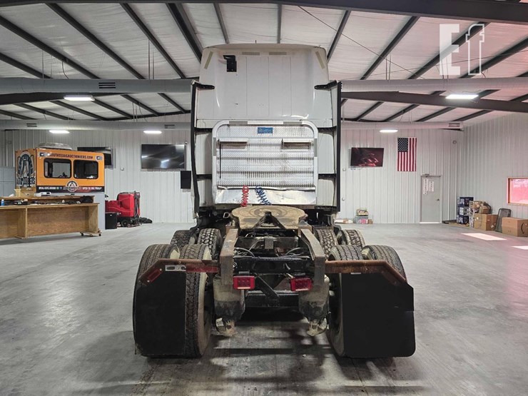 2012-international-prostar-image-8