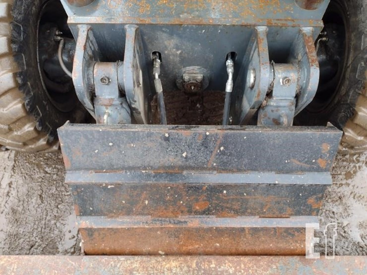 2005-gradall-xl3300-image-18