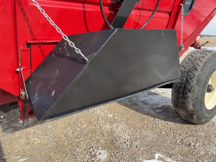 j&m-555-gravity-wagon-image-21