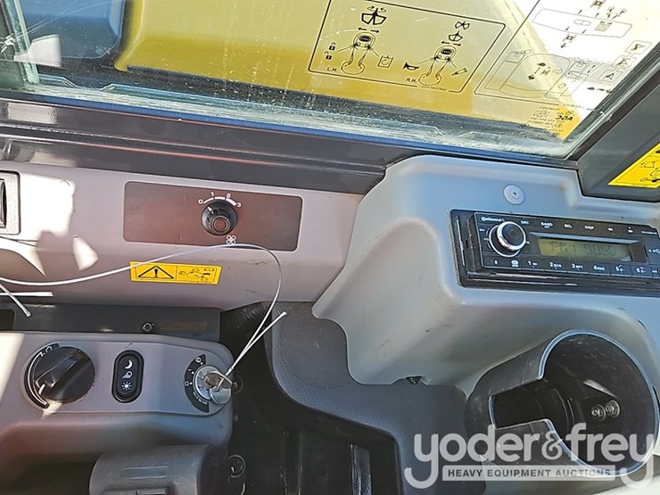 2024-komatsu-pc55mr-image-46