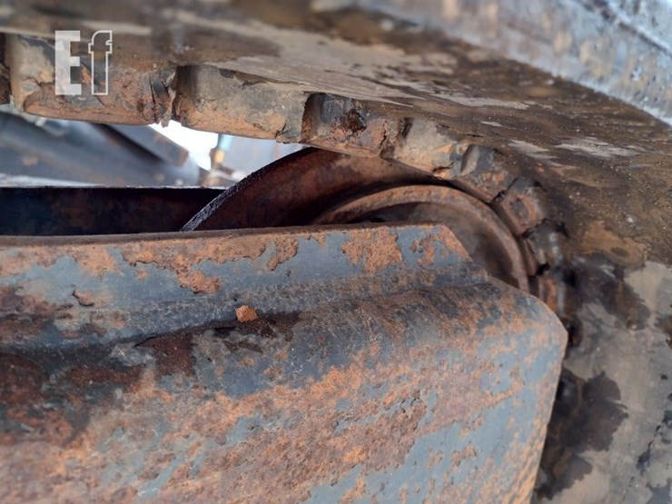 2016-deere-35g-image-40