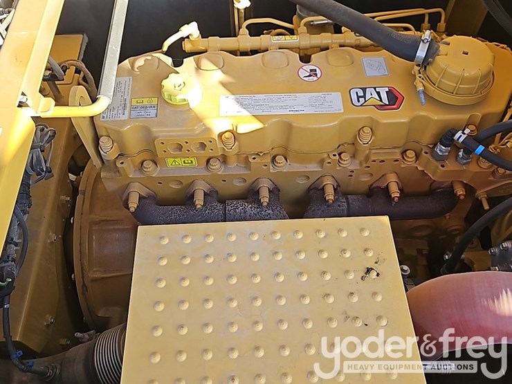 2023-caterpillar-340-image-35