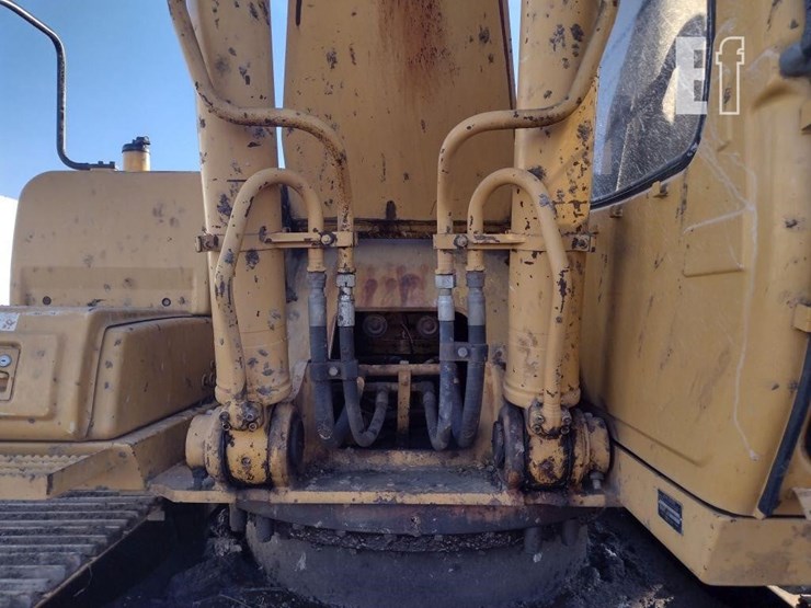 2000-deere-270c-lc-image-21