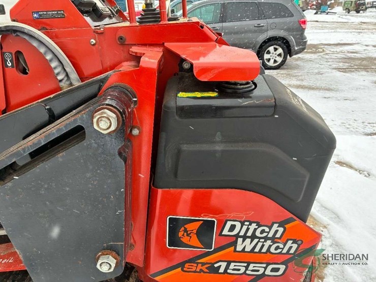 2018-ditch-witch-sk1550-image-10