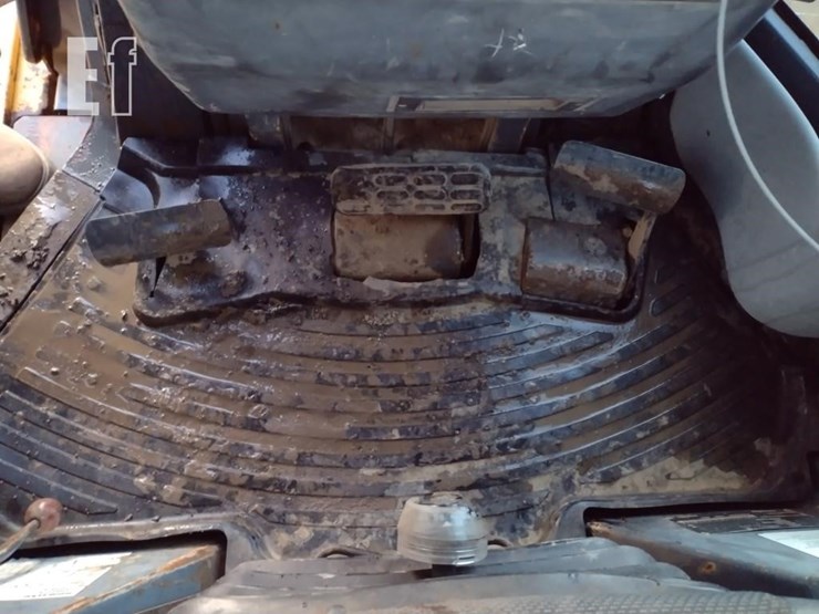 2004-komatsu-d65ex-15-image-8