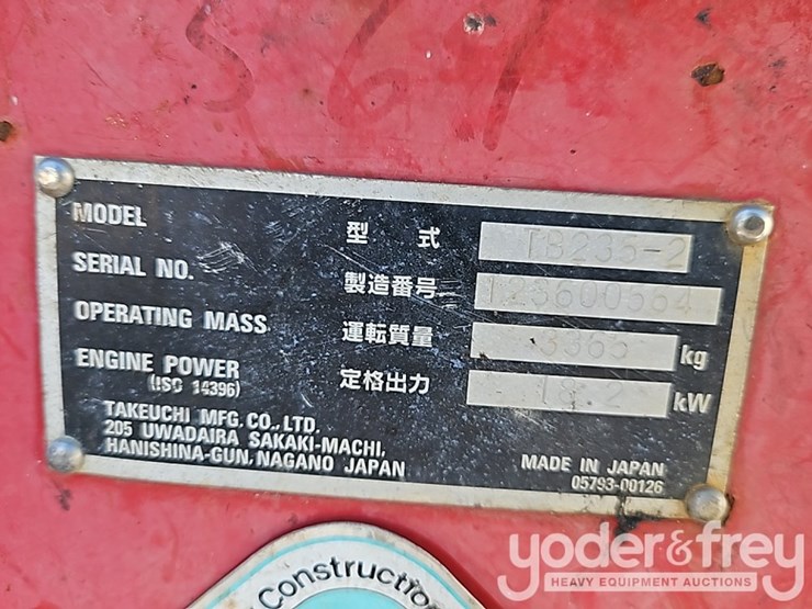2019-takeuchi-tb235-image-34