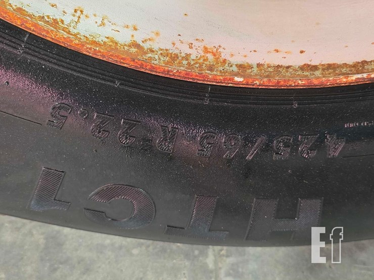 2007-international-7600-image-35