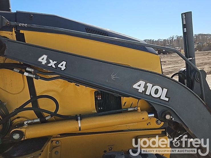 2015-deere-410l-image-9