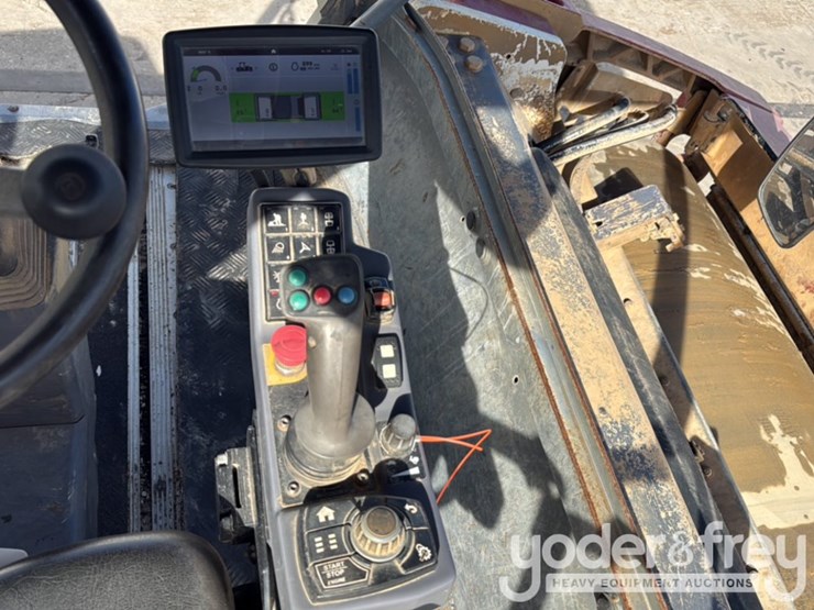 2020-dynapac-cc6200-image-18