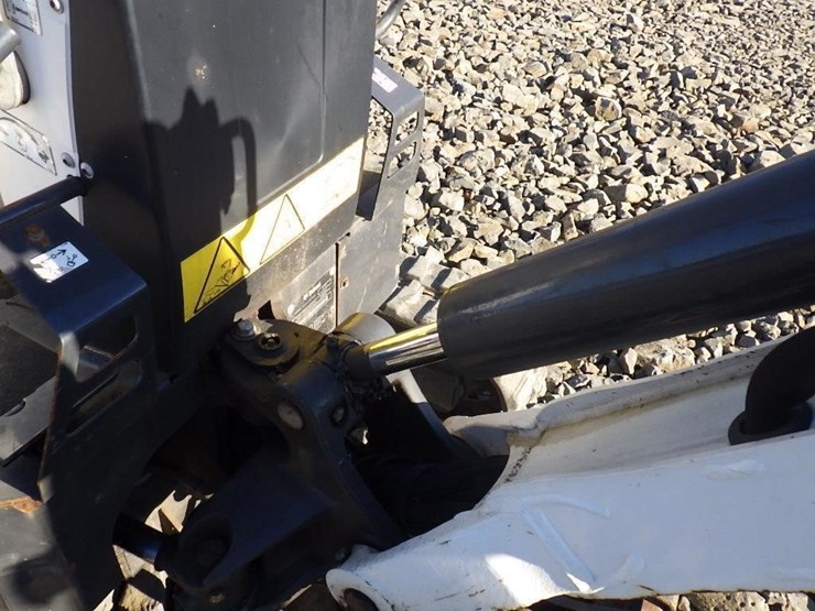 2021-bobcat-e10-image-22