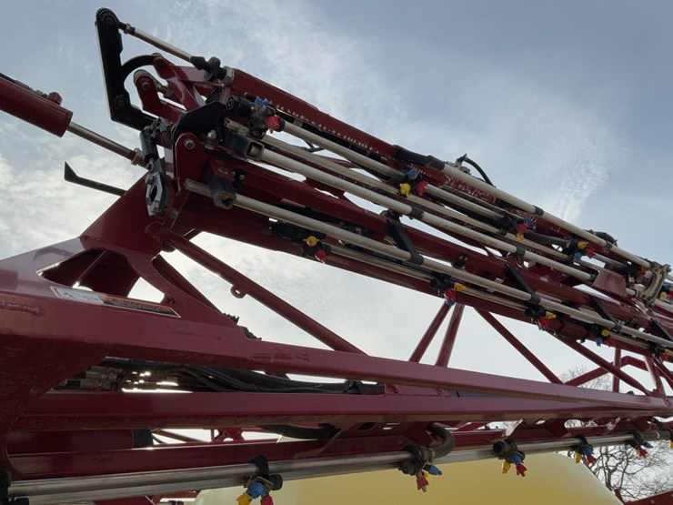 2024-hardi-commander-45-pull-type-sprayer-image-41