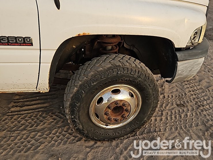 2002-dodge-3500-image-8