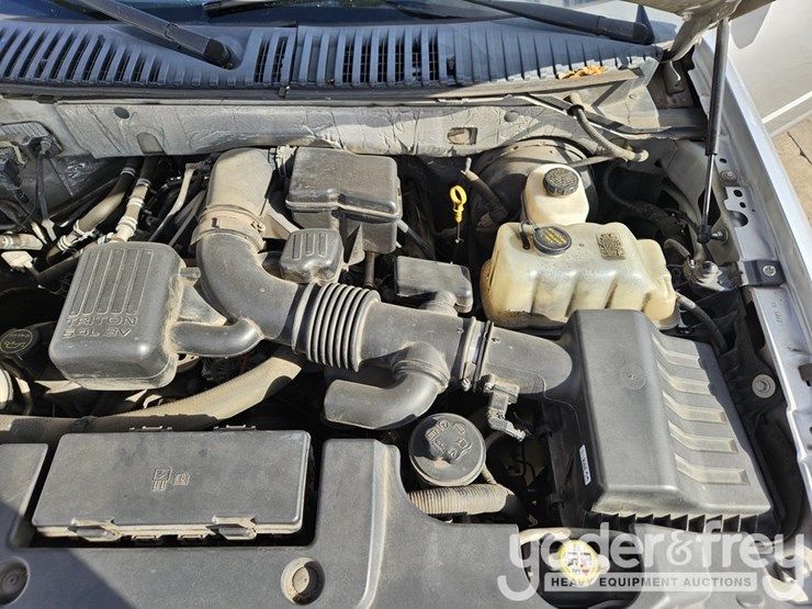 2014-ford-expedition-image-15