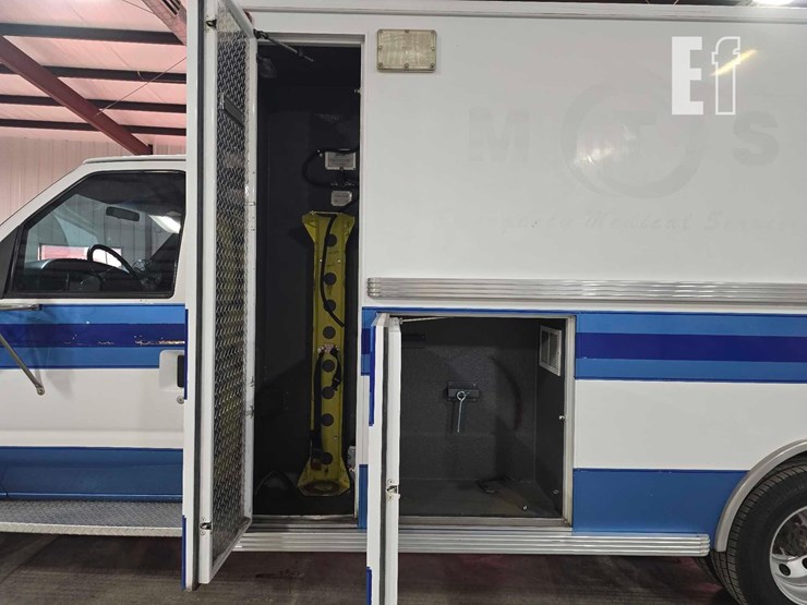 1996-ford-e350-image-19