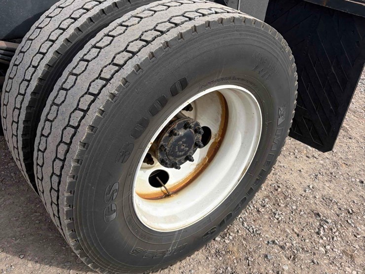 2017-kenworth-k270-image-12