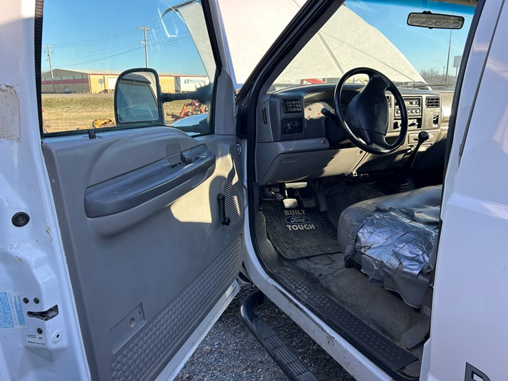 1998-ford-f550-image-13