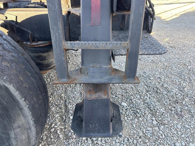 2001-mack-ch613-image-21