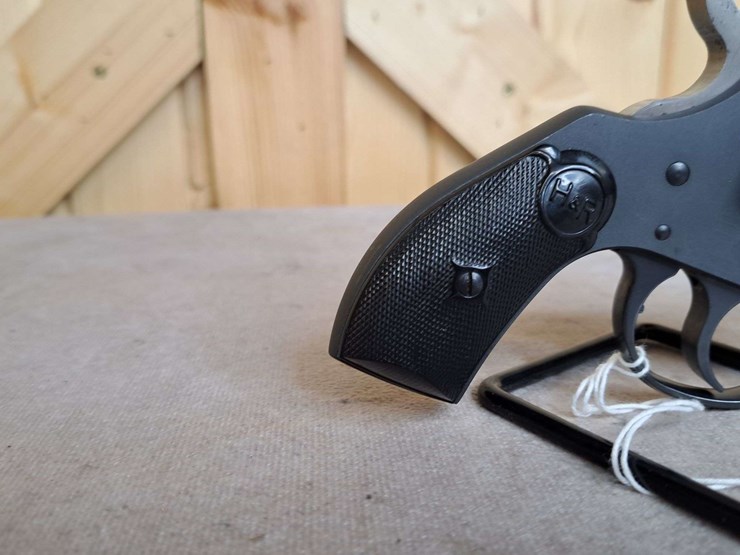 h&r-model-632-.32-s&w-long-da-revolver-image-7