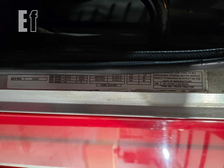 2008-peterbilt-386-image-33