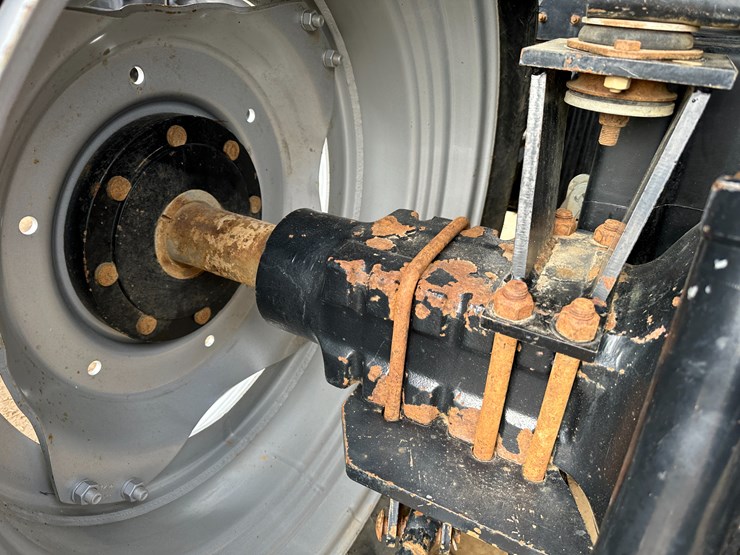 #38413-•-case-125a-mfwd-tractor-image-12