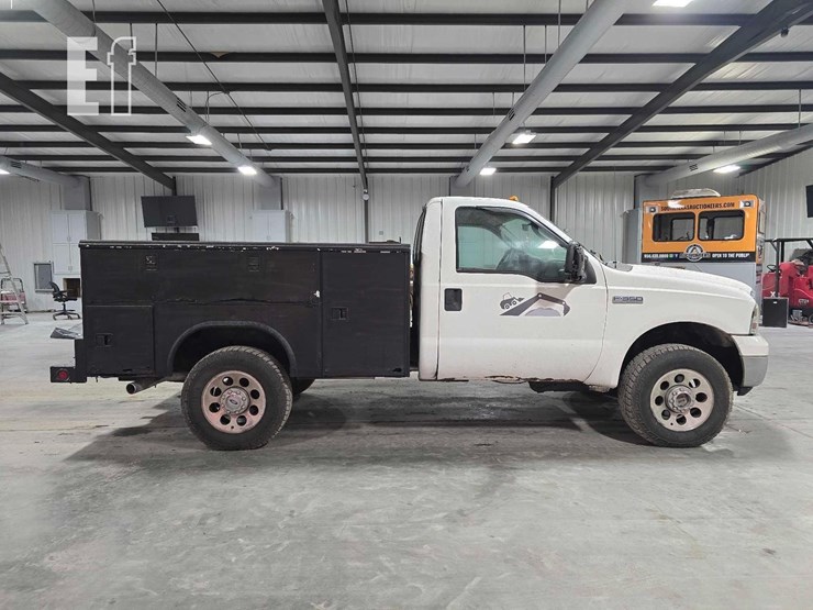 2006-ford-f350-image-6