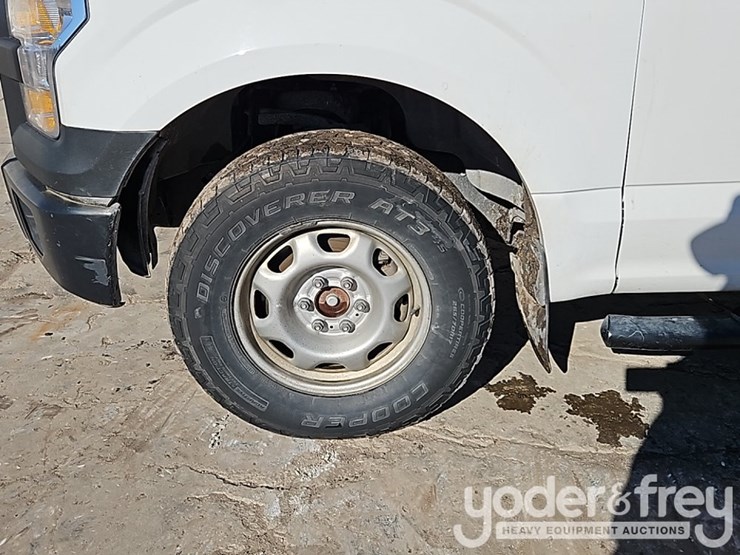 2015-ford-f150-xl-image-12