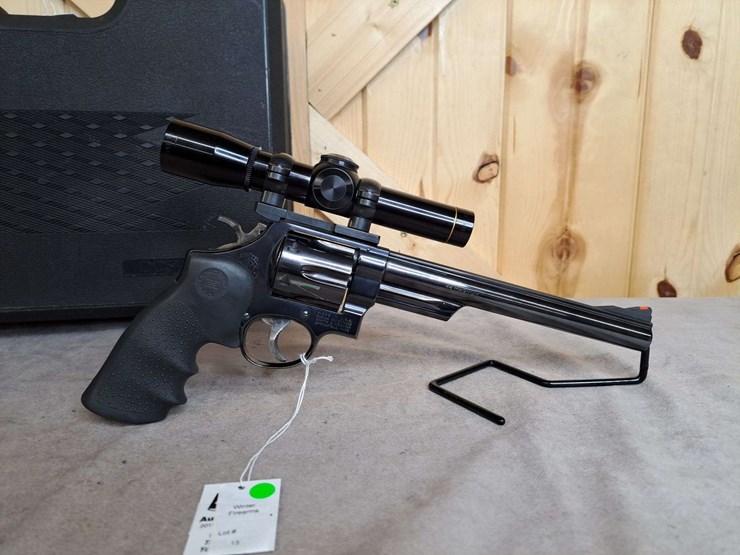 smith-&-wesson-model-29-2-.44-magnum-da-revolver-image-14