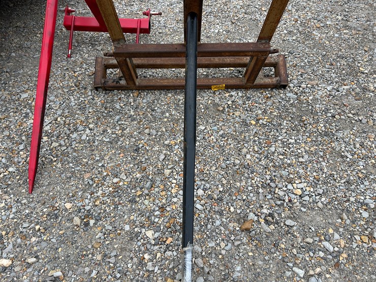 #37879-•-44”-hay-spear-image-2