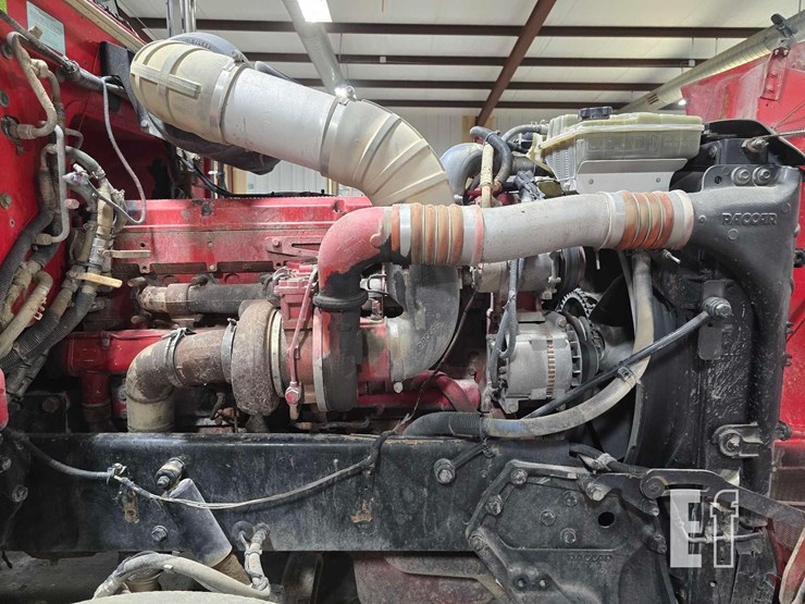 2008-peterbilt-386-image-31