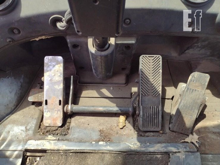 hyundai-110d-7e-image-7