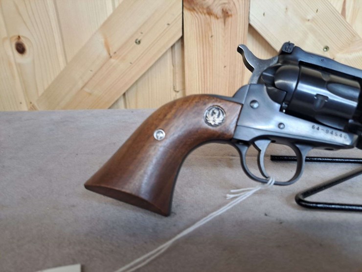 ruger-new-model-single-six-.22-lr-sa-revolver-image-8