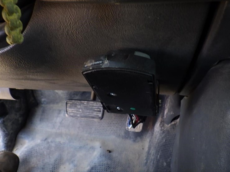 2003-gmc-1500-image-27